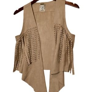Women's Faux Suede Vest With Fringe